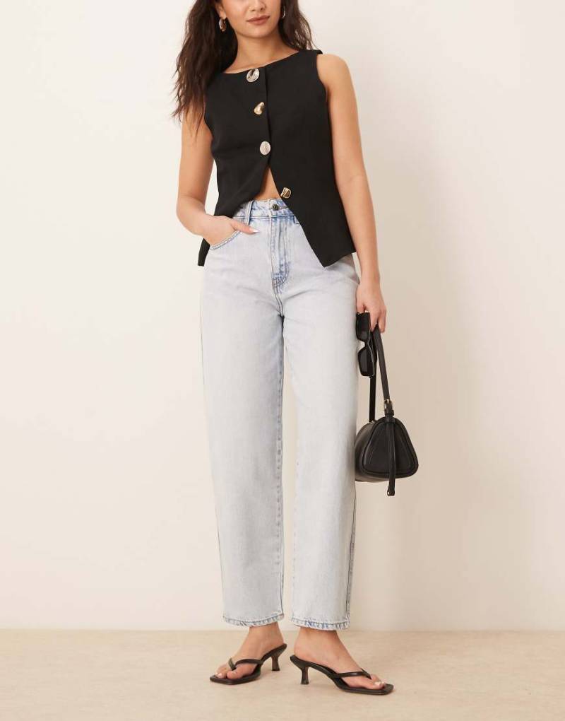 Gina Tricot - Barrel-Leg-Jeans in hellblauer Waschung von GINA TRICOT