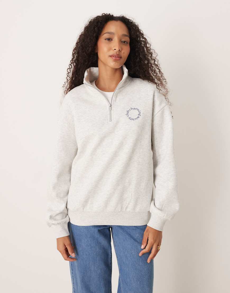 Gina Tricot - Charming Society Club - Sweatshirt in meliertem Grau mit halblangem Reißverschluss von GINA TRICOT