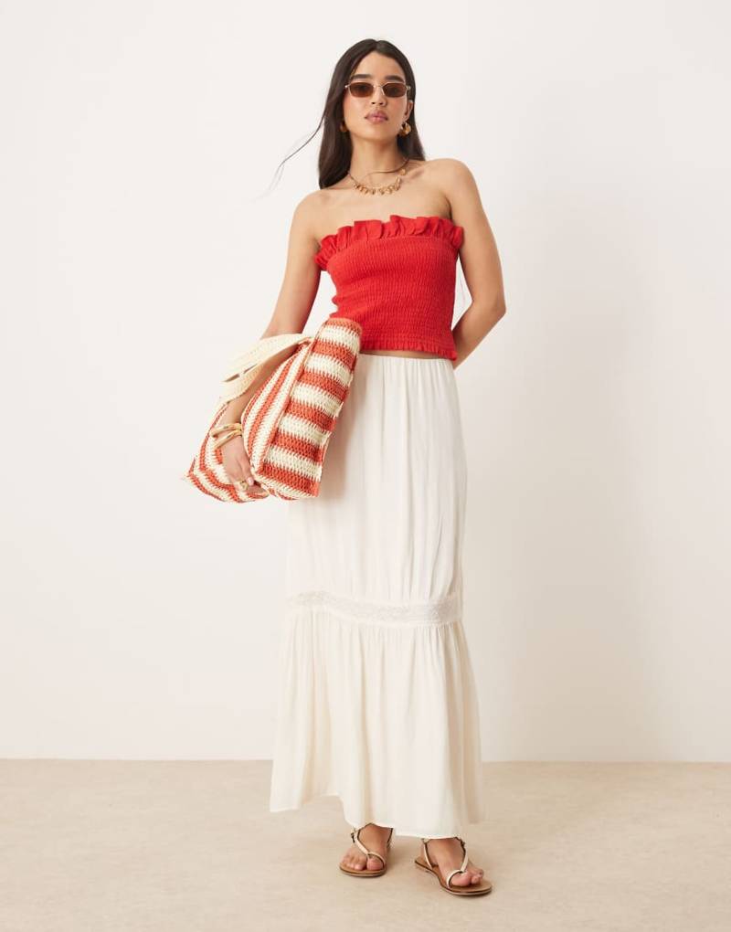 Gina Tricot - Gestufter Maxirock in Creme mit Spitzeneinsatz-Weiß von GINA TRICOT