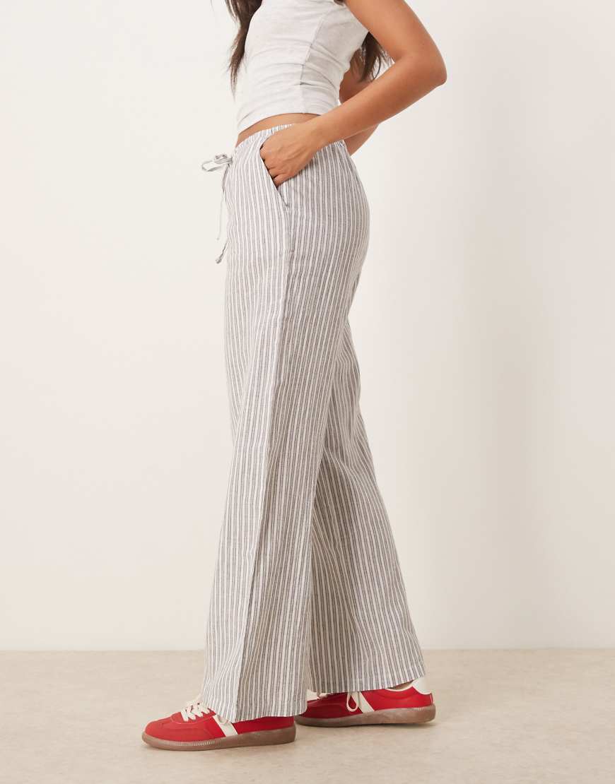 Gina Tricot - Hose aus Leinen in Grau gestreift mit weitem Bein und Kordelzug von GINA TRICOT