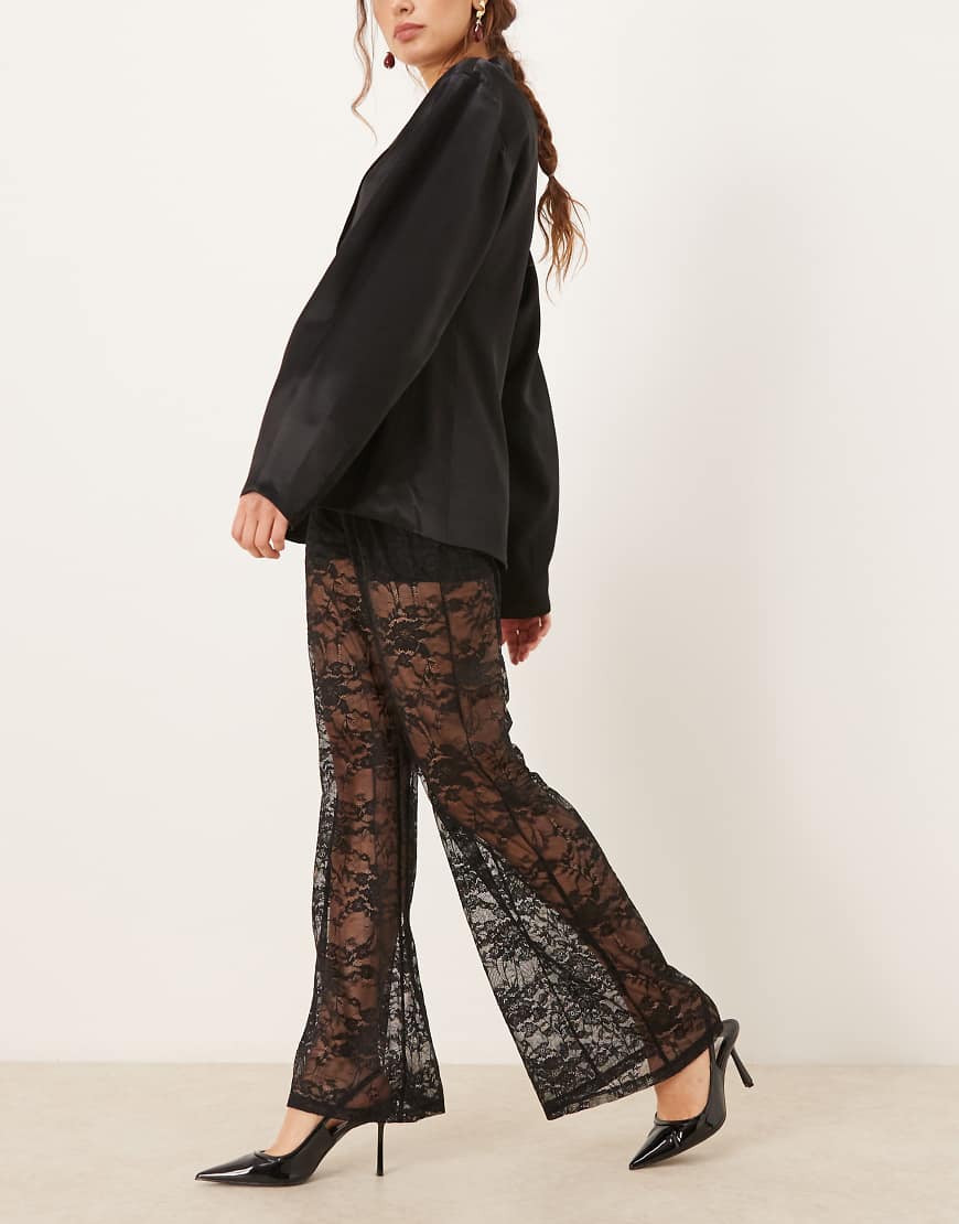 Gina Tricot - Hose aus Spitze in Schwarz von GINA TRICOT