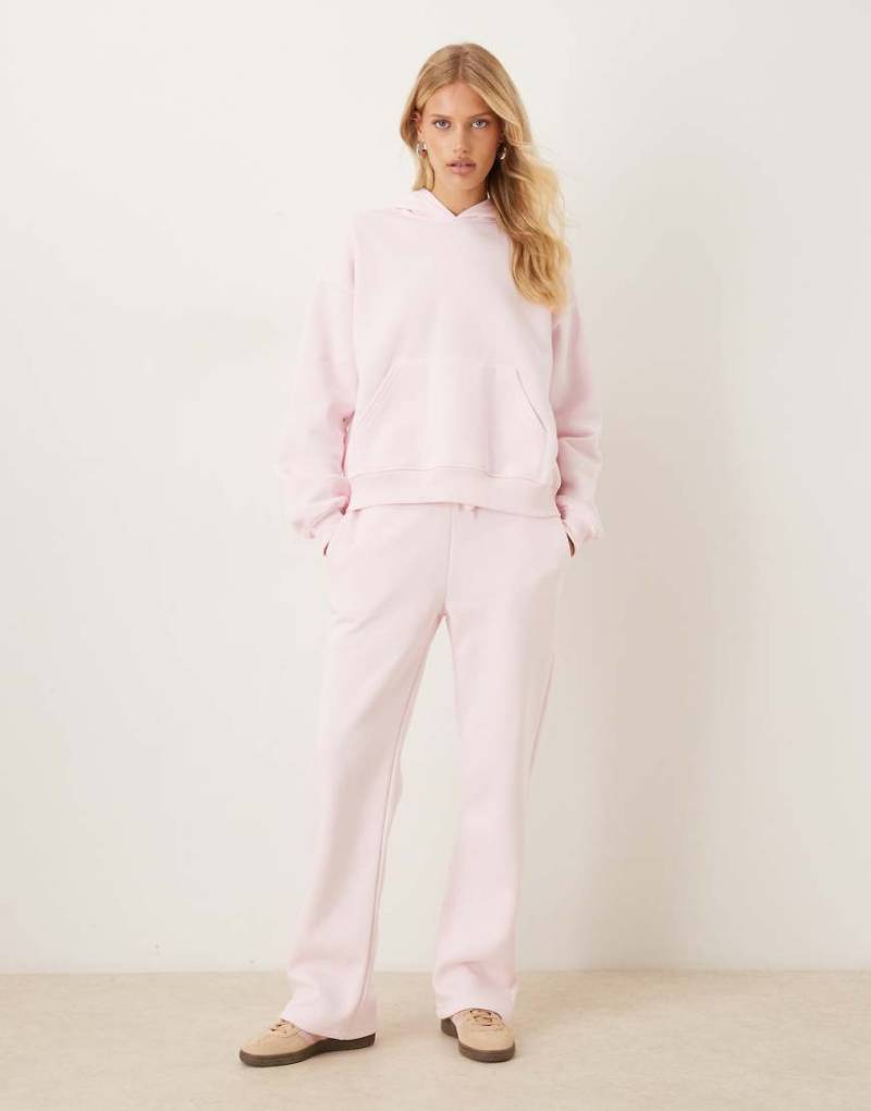 Gina Tricot - Jogginghose in Hellrosa mit lockerem, geradem Schnitt, Kombiteil von GINA TRICOT