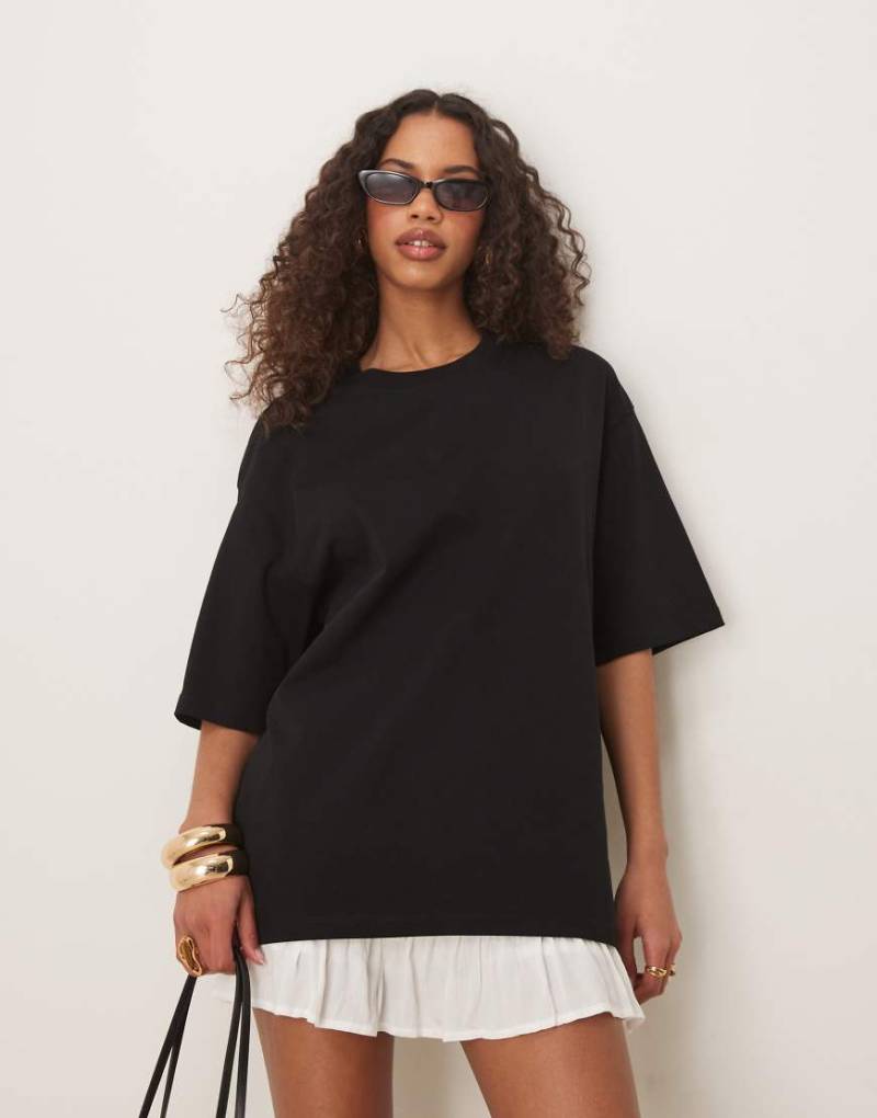 Gina Tricot - Kurzärmliges Oversize-T-Shirt in Schwarz von GINA TRICOT