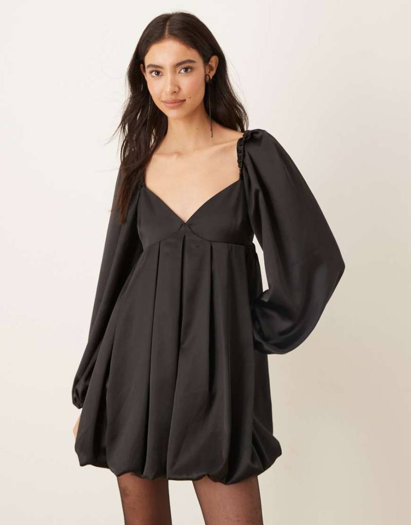 Gina Tricot - Langärmliges Minikleid in Schwarz mit herzförmigem Ausschnitt und Ballon-Schnitt von GINA TRICOT