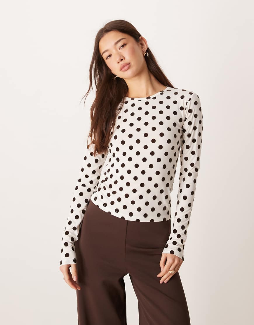 Gina Tricot - Langärmliges Oberteil in Creme mit Polka Dots-Weiß von GINA TRICOT