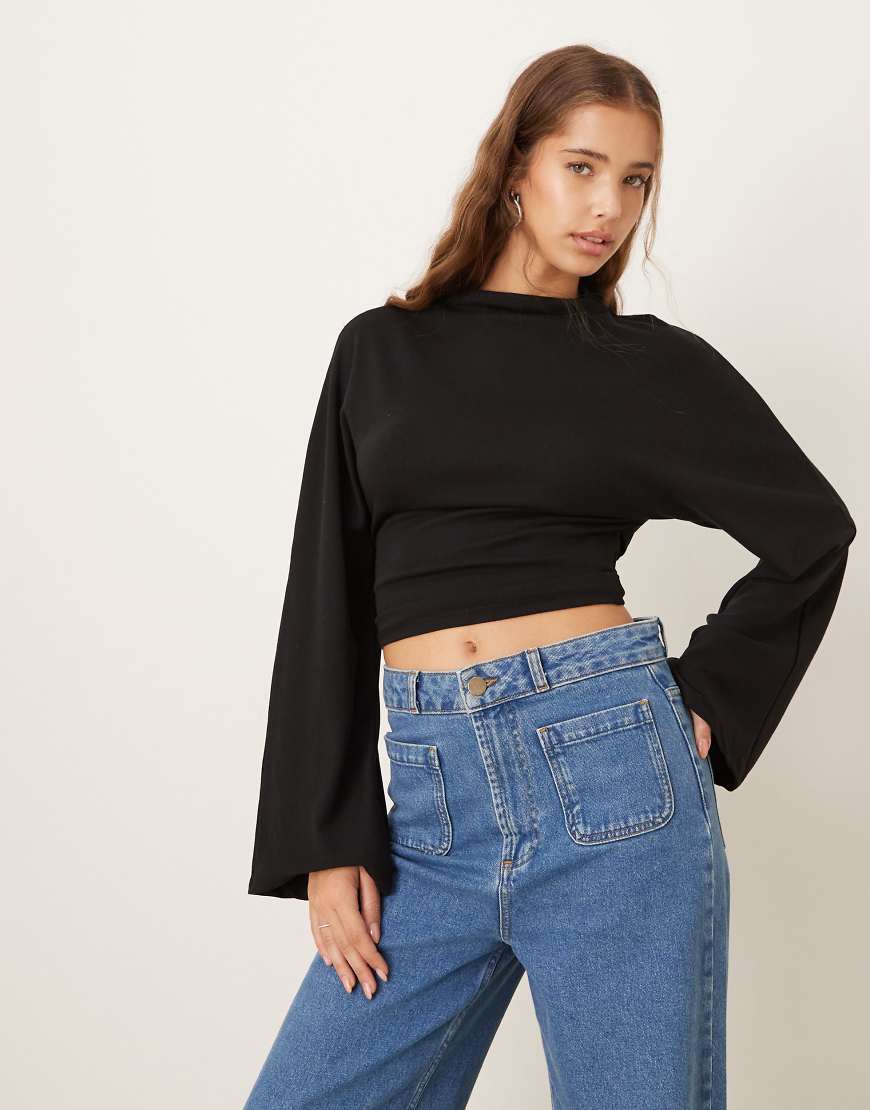 Gina Tricot - Langärmliges Oberteil in Schwarz mit Bindedetail am Rücken von GINA TRICOT