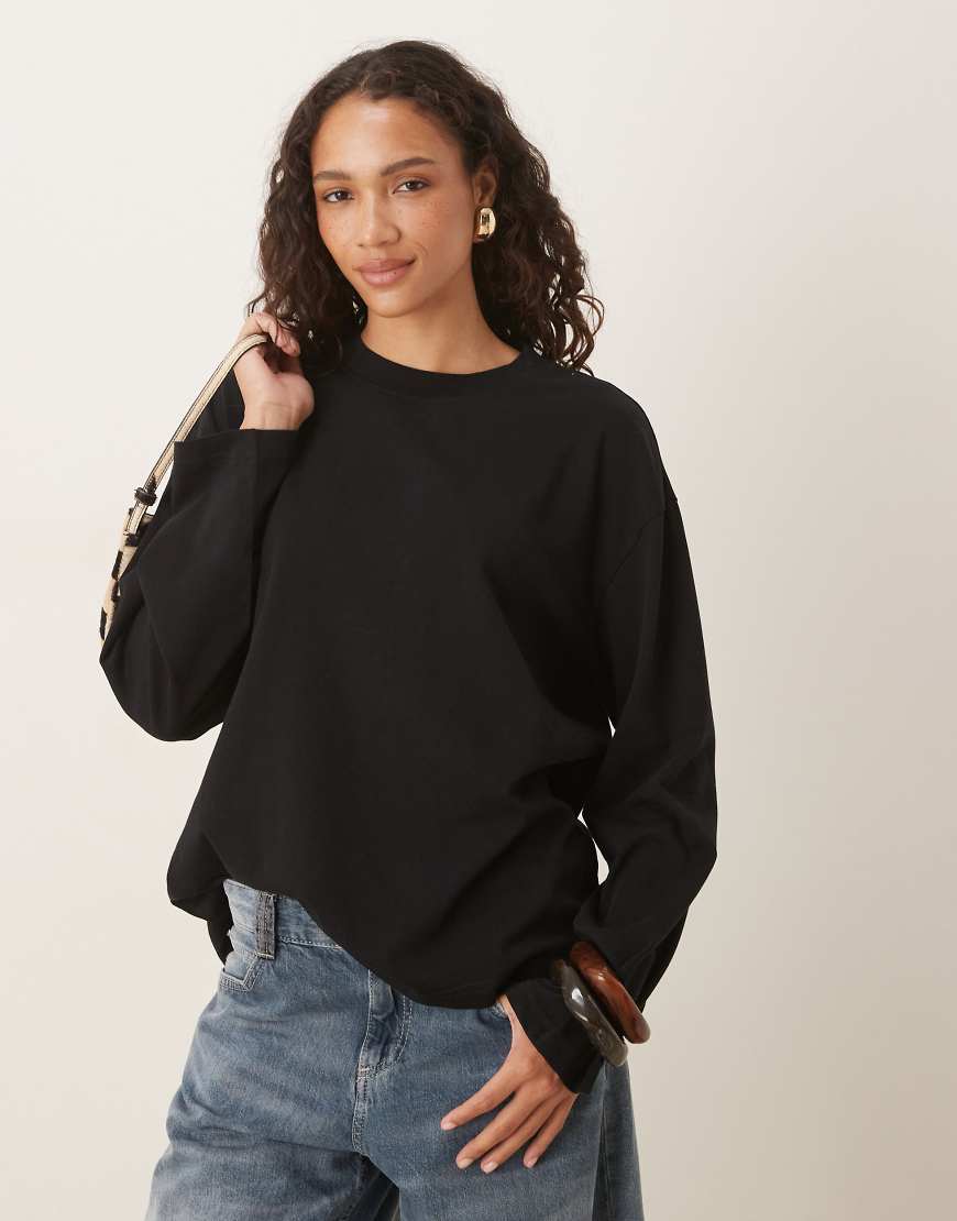 Gina Tricot - Langärmliges Relaxed-Fit-T-Shirt in Schwarz von GINA TRICOT