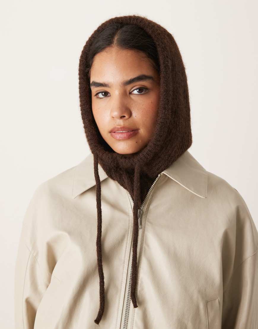 Gina Tricot - Locker sitzende Balaklava-Kapuze aus Strickstoff in Dunkelbraun-Brown von GINA TRICOT
