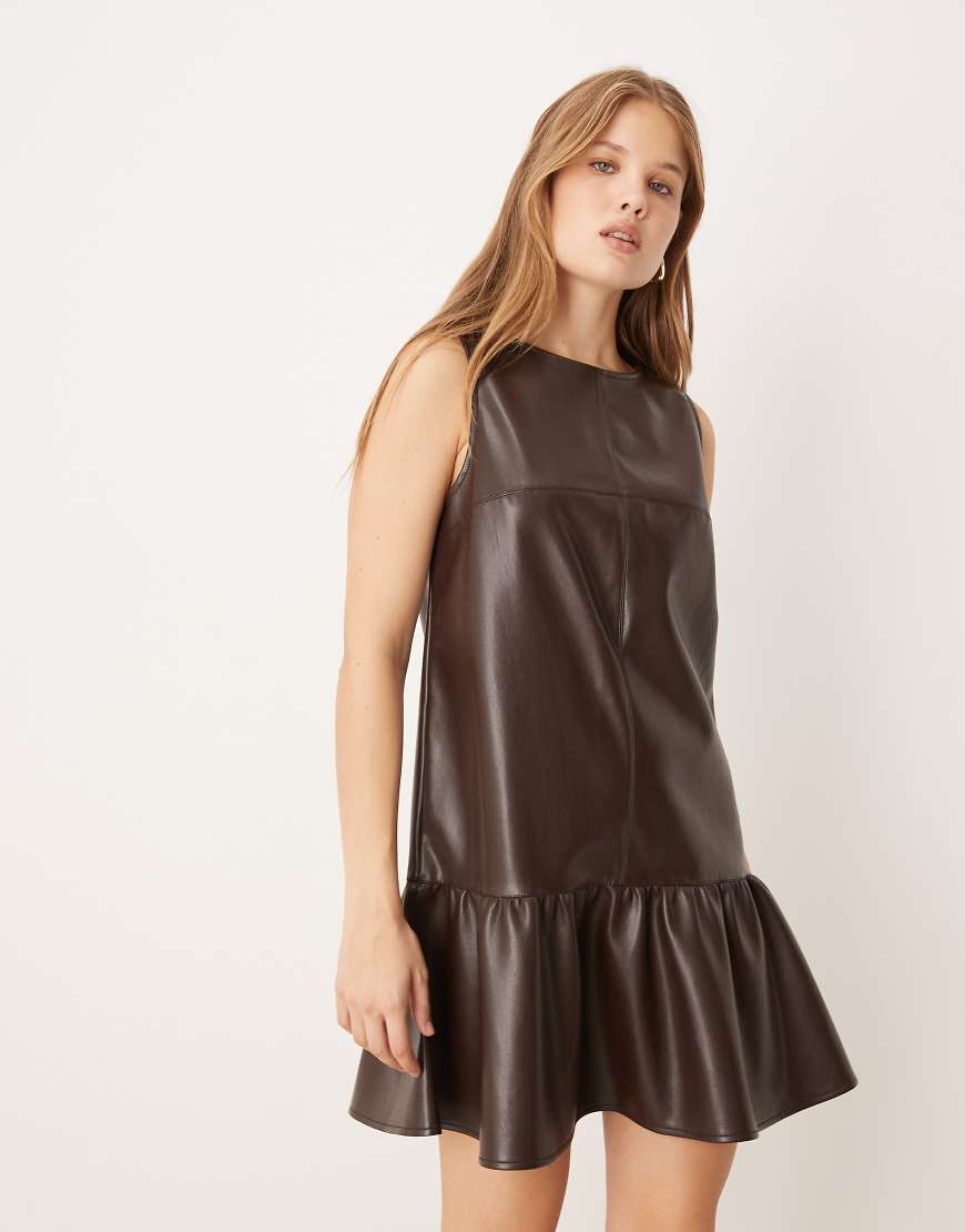 Gina Tricot - Minikleid aus Kunstleder in Braun-Brown von GINA TRICOT