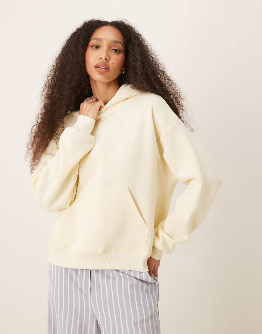 Gina Tricot - Mix and Match - Locker geschnittener Kapuzenpullover in Buttermilch-Sorbet-Gelb von GINA TRICOT