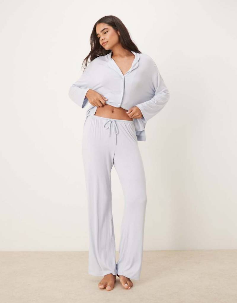 Gina Tricot - Mix and Match - Weiche Pyjamahose in Hellblau Gina Tricot - Mix and Match - Weiche Pyjamahose in Hellblau von GINA TRICOT