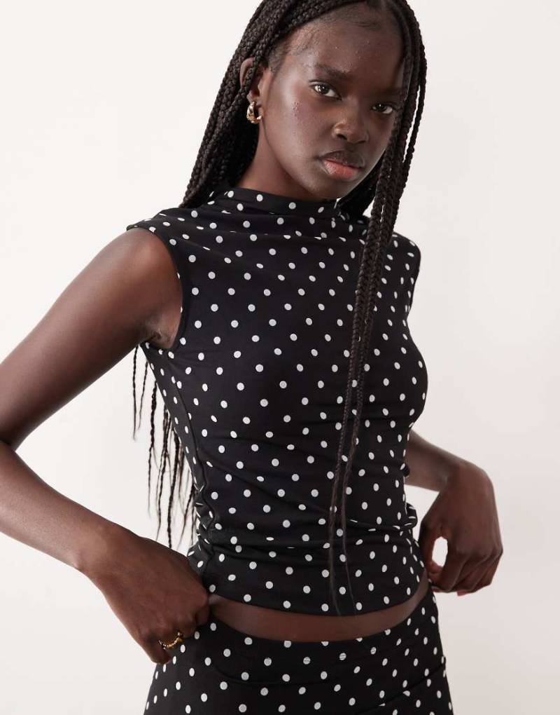 Gina Tricot - Oberteil in Schwarz und Weiß mit Polka Dots und Stehkragen, Kombiteil von GINA TRICOT