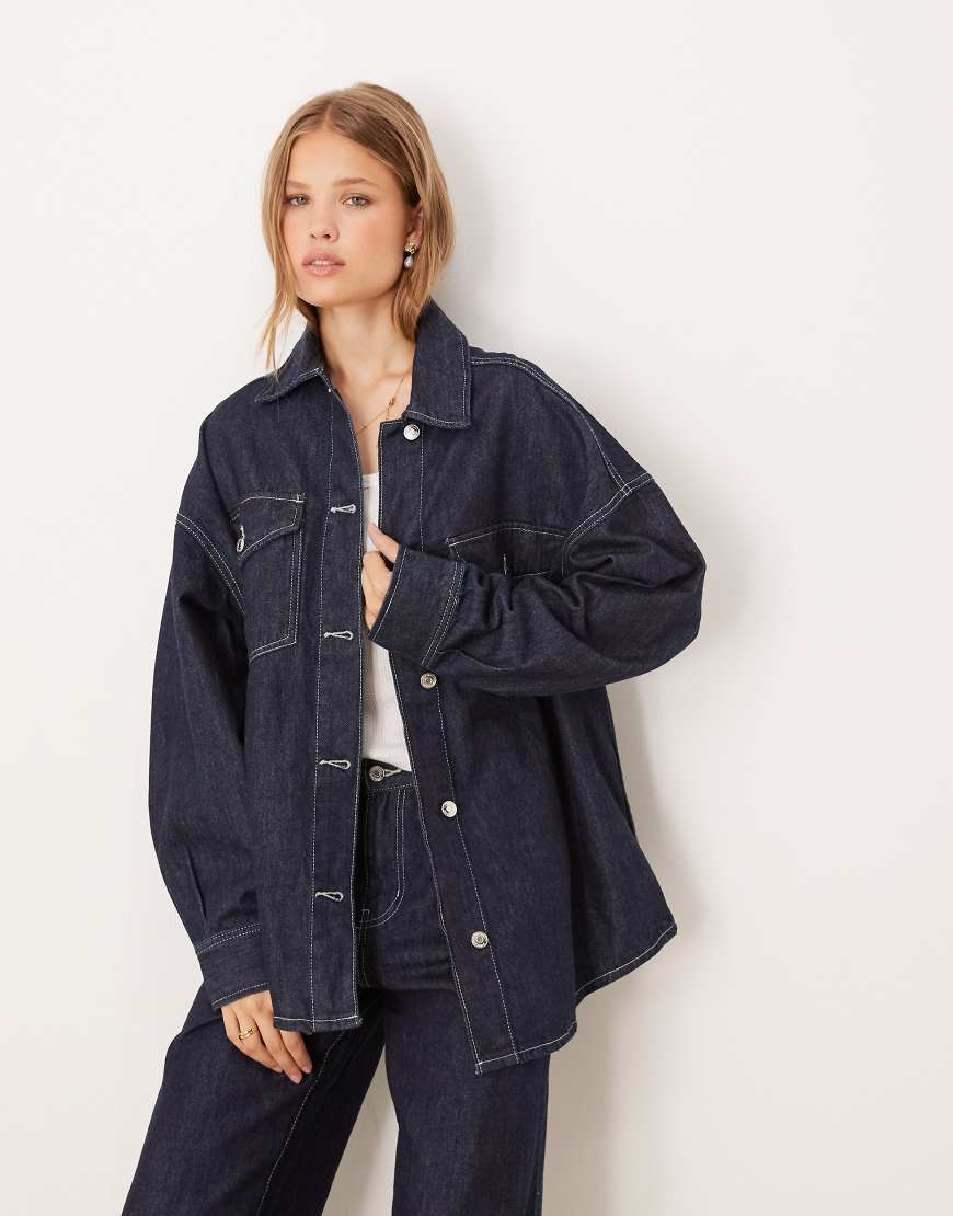 Gina Tricot - Oversize-Jeanshemd im Relaxed Fit in dunkler Indigoblau-Waschung, Kombiteil von GINA TRICOT