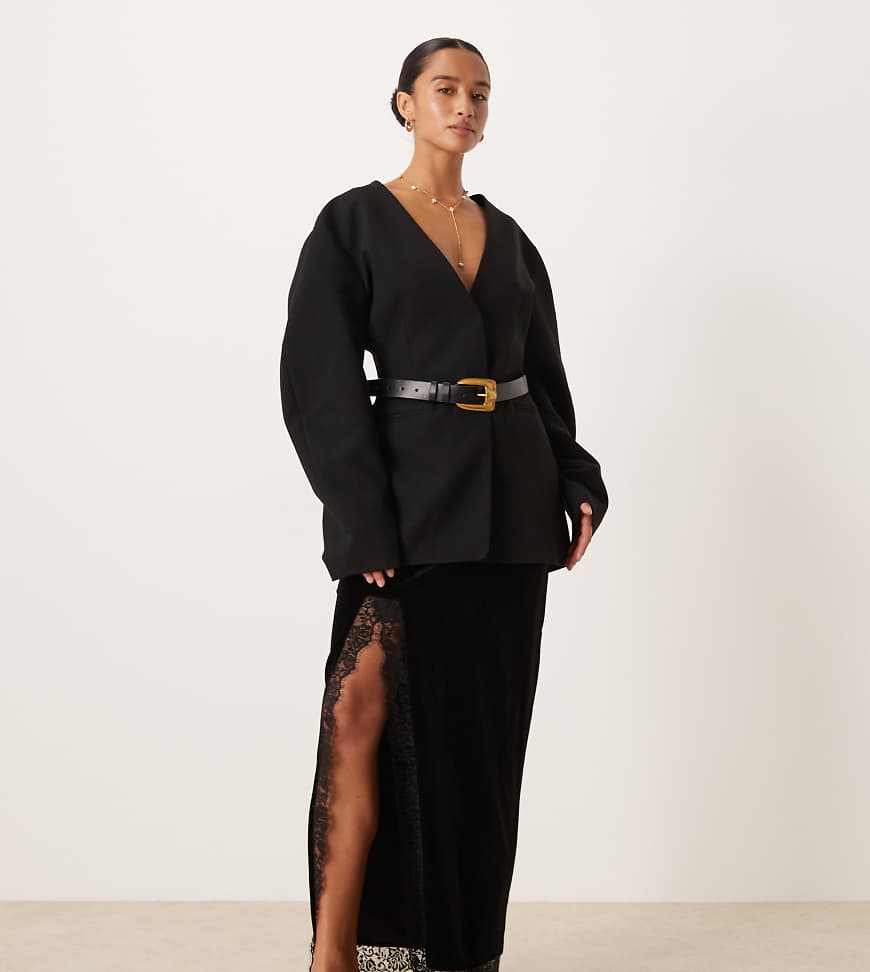 Gina Tricot Petite - Samt-Maxirock in Schwarz mit seitlichem Schlitz und Spitzenborte von GINA TRICOT