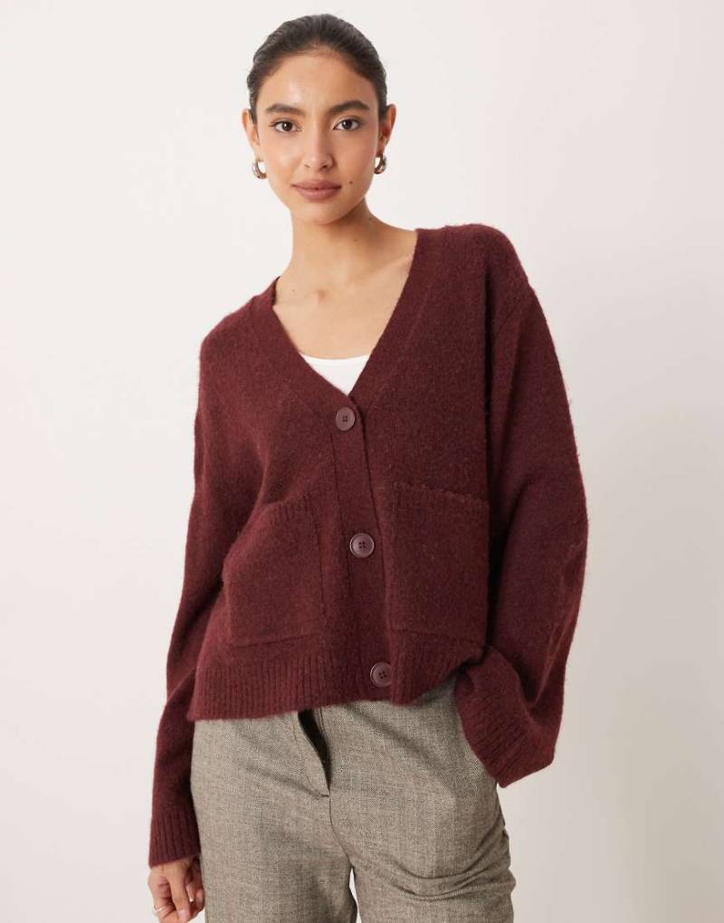 Gina Tricot - Relaxed-Fit-Strickjacke in Burgunderrot mit Taschen von GINA TRICOT