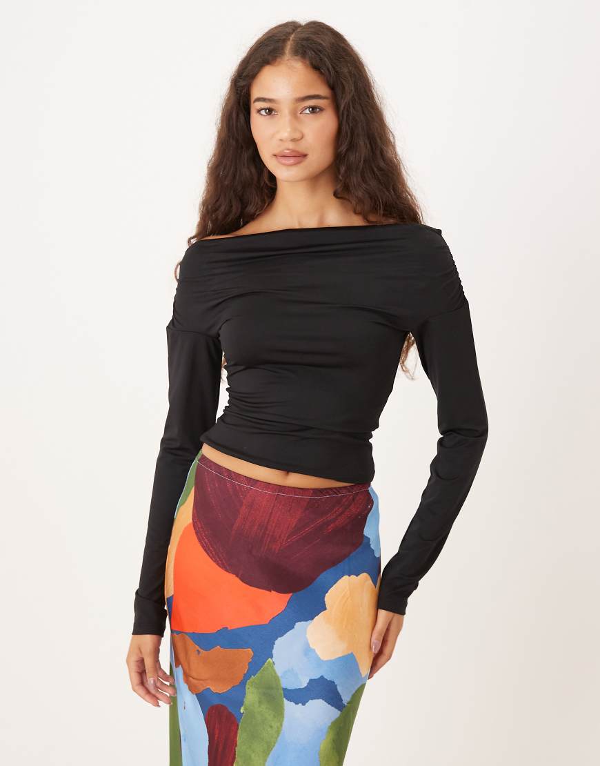 Gina Tricot - Schulterfreies, langärmliges Oberteil aus geschmeidigem Jersey in Schwarz Gina Tricot - Schulterfreies, langärmliges Oberteil aus geschmeidigem Jersey in Schwarz von GINA TRICOT