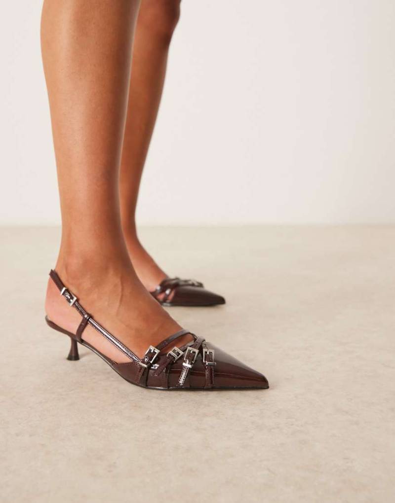 Gina Tricot - Spitze Schuhe in Dunkelbraun mit Riemchendesign und Fersenriemen von GINA TRICOT