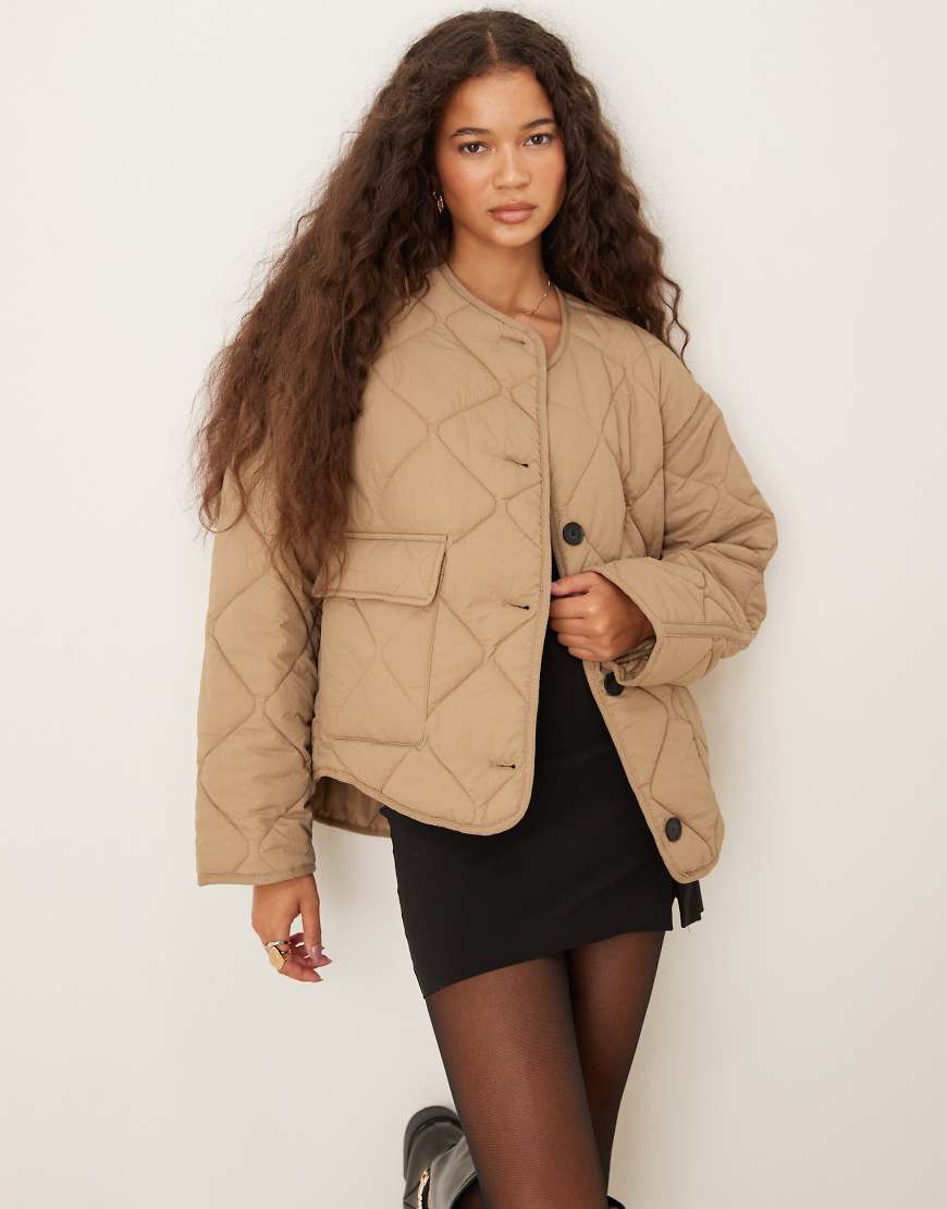 Gina Tricot - Steppjacke in Beige mit Pattentaschen vorne-Neutral von GINA TRICOT