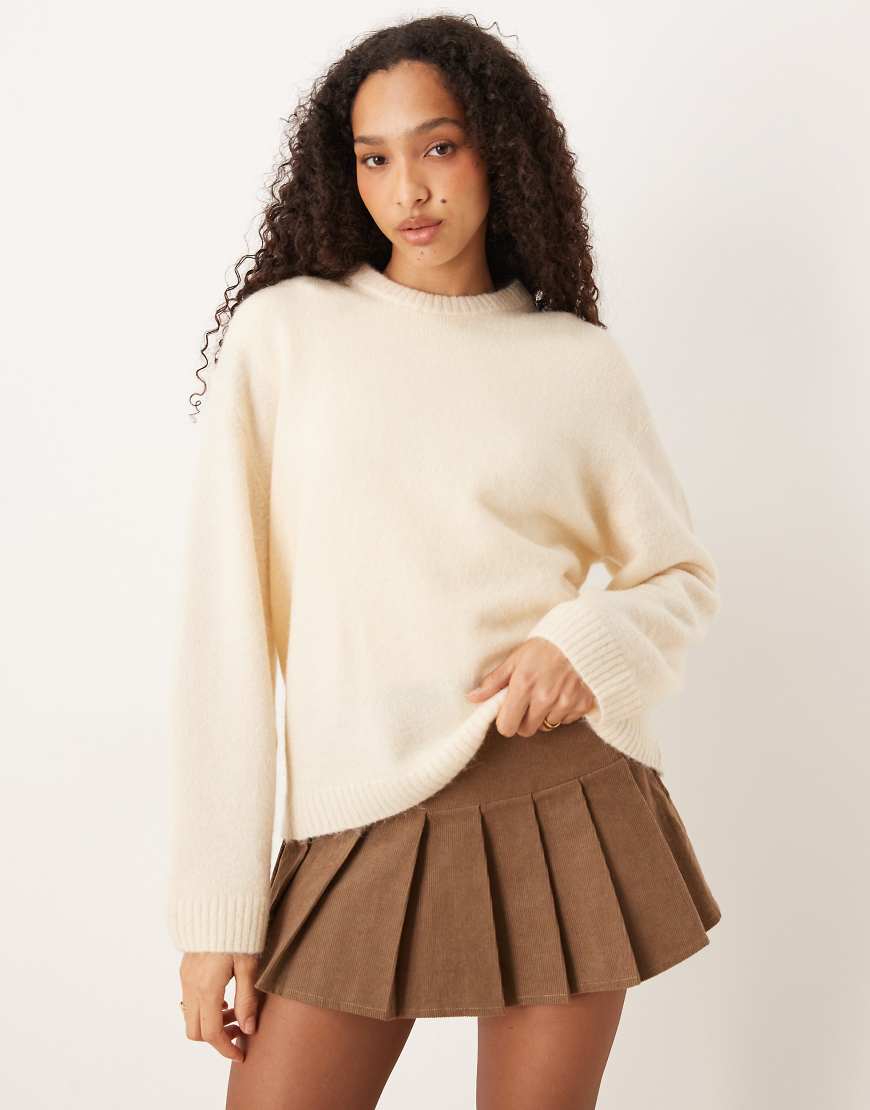 Gina Tricot - Strickpullover aus Wolle und Alpakawolle in Buttermilchgelb mit Rundhalsausschnitt von GINA TRICOT