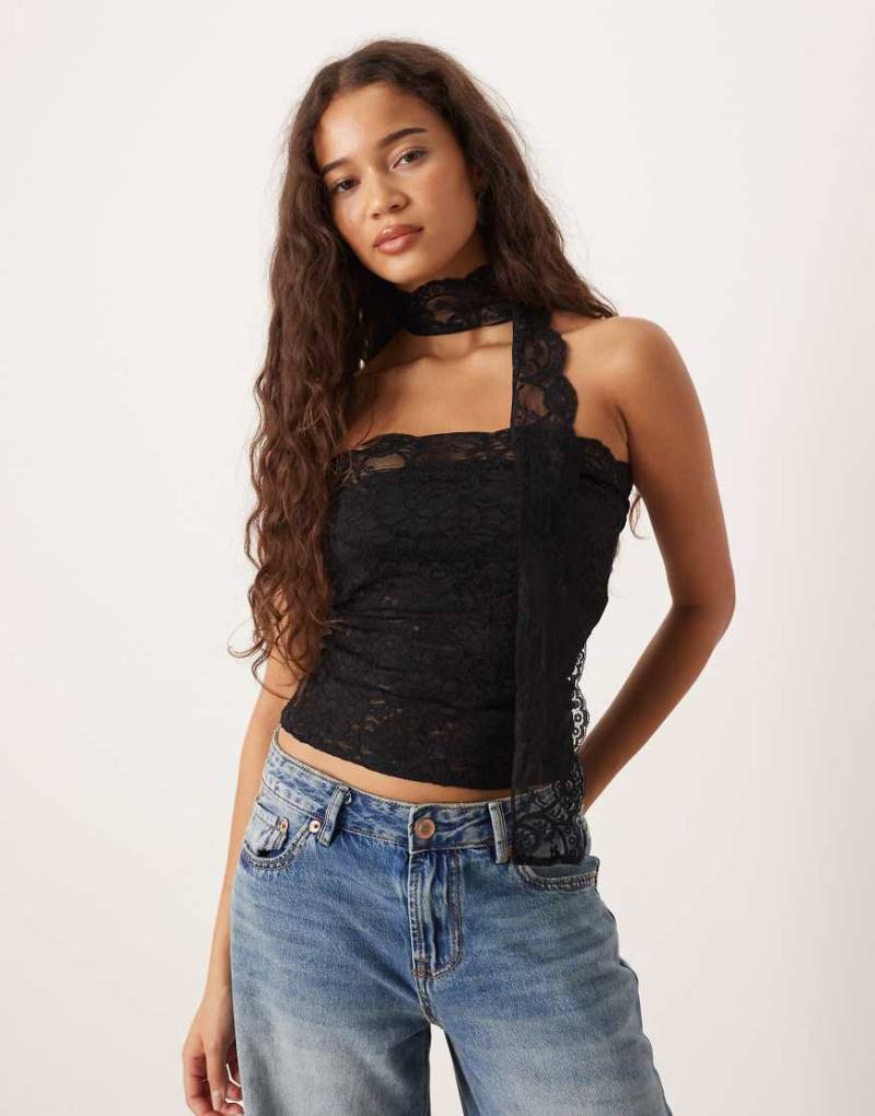 Gina Tricot - Trägerloses Oberteil aus Spitze in Schwarz mit Schaldetail von GINA TRICOT