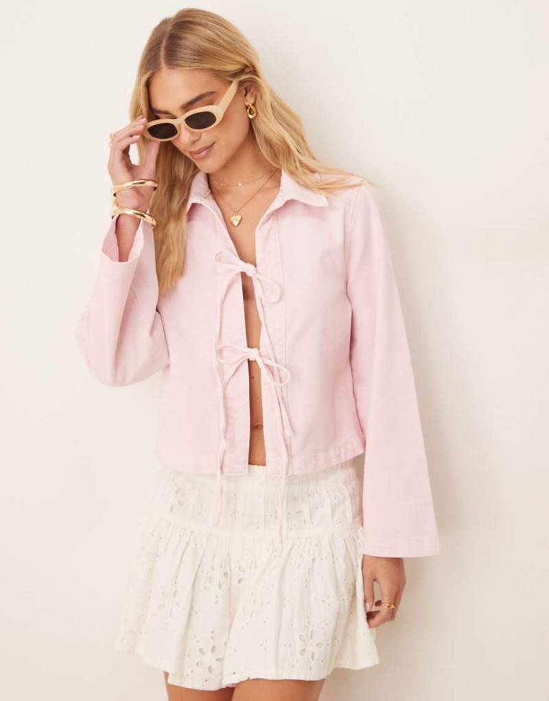 Gina Tricot - Vorne gebundene Denim-Hemdbluse in Rosa mit weiten Ärmeln von GINA TRICOT