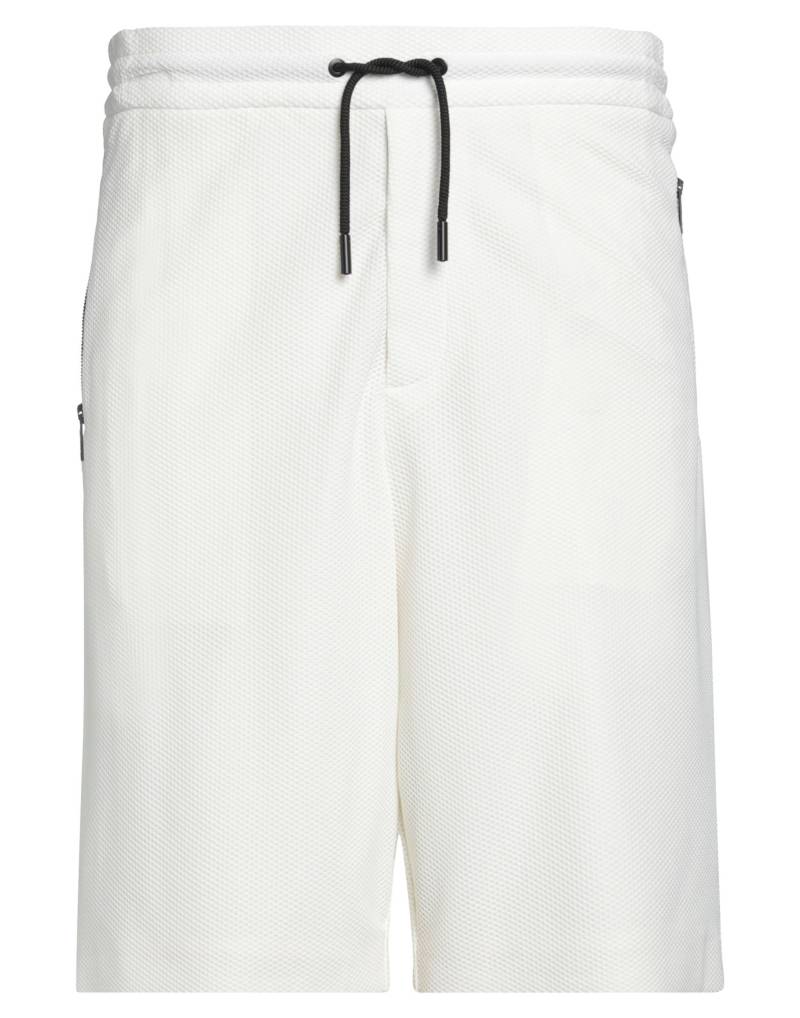 GIORGIO ARMANI Shorts & Bermudashorts Herren Weiß von GIORGIO ARMANI