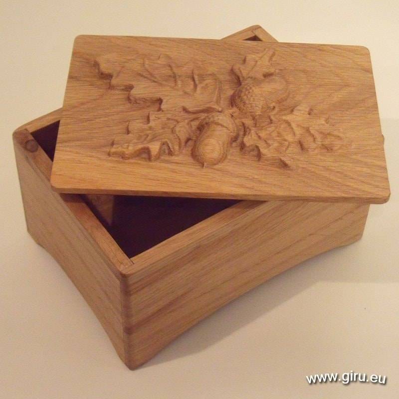 Holzkiste "Eichel" Holzkiste "Eichel" von GIRUWoodOrnaments