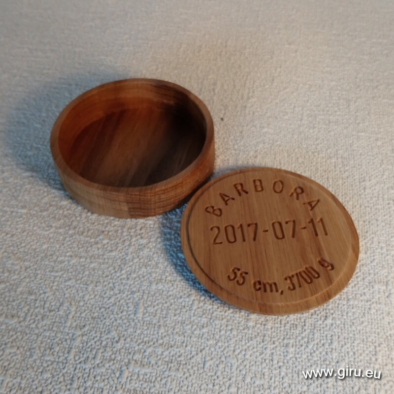 Personalisierte Box "Newborn" | Eiche Personalisierte Box "Newborn" | Eiche von GIRUWoodOrnaments