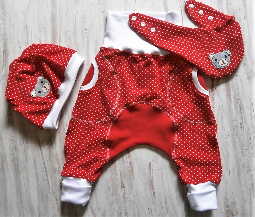 Sarouelhose Pumphose Mitwachshose Beanie Babyhalstuch Dg 56-62 Bis 74-80 Hoher Bund Set Applikation Rot Punkte Lange Bündchen Kleine Taschen Sarouelhose Pumphose Mitwachshose Beanie Babyhalstuch Dg 56-62 Bis 74-80 Hoher Bund Set Applikation Rot Punkte Lange Bündchen Kleine Taschen von GISISVO