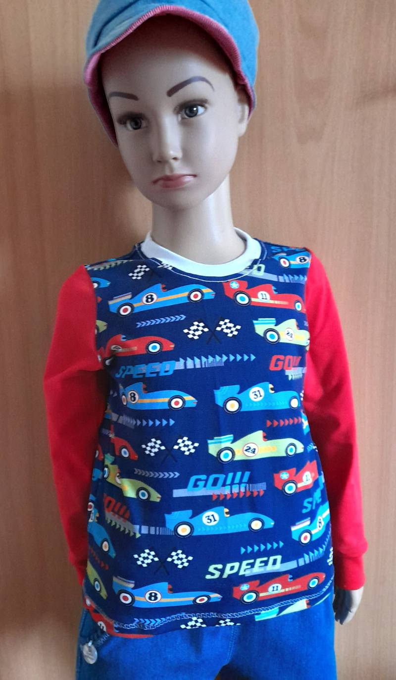 Speed Go Lieblingsshirt in Dunkelblau Mit Farbigen Rennautos, Langarmärmel Rot - Doppelgröße 92-98 Sofortkauf Speed Go Lieblingsshirt in Dunkelblau Mit Farbigen Rennautos, Langarmärmel Rot - Doppelgröße 92-98 Sofortkauf von GISISVO