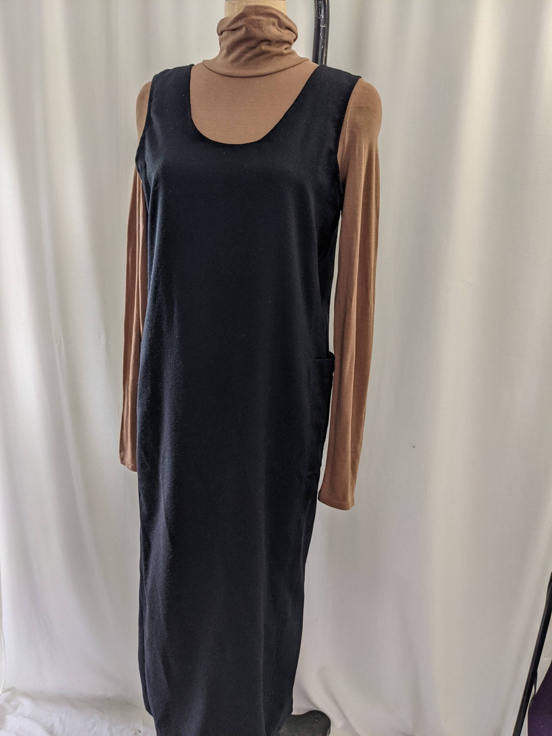 90Er Harve Bart Wollkleid Mit Seitentaschen Größe Medium 90Er Harve Bart Wollkleid Mit Seitentaschen Größe Medium von GJONESVINTAGE