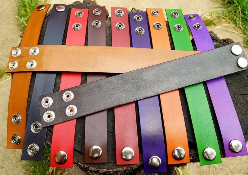 1.5" Leder Manschette Armbänder, Ledermanschetten, Armband, Schmuck Liefert, Schmuckzubehör, Nieten, Metall, Stanzen, Zubehör 1.5" Leder Manschette Armbänder, Ledermanschetten, Armband, Schmuck Liefert, Schmuckzubehör, Nieten, Metall, Stanzen, Zubehör von GKLeatherCraft