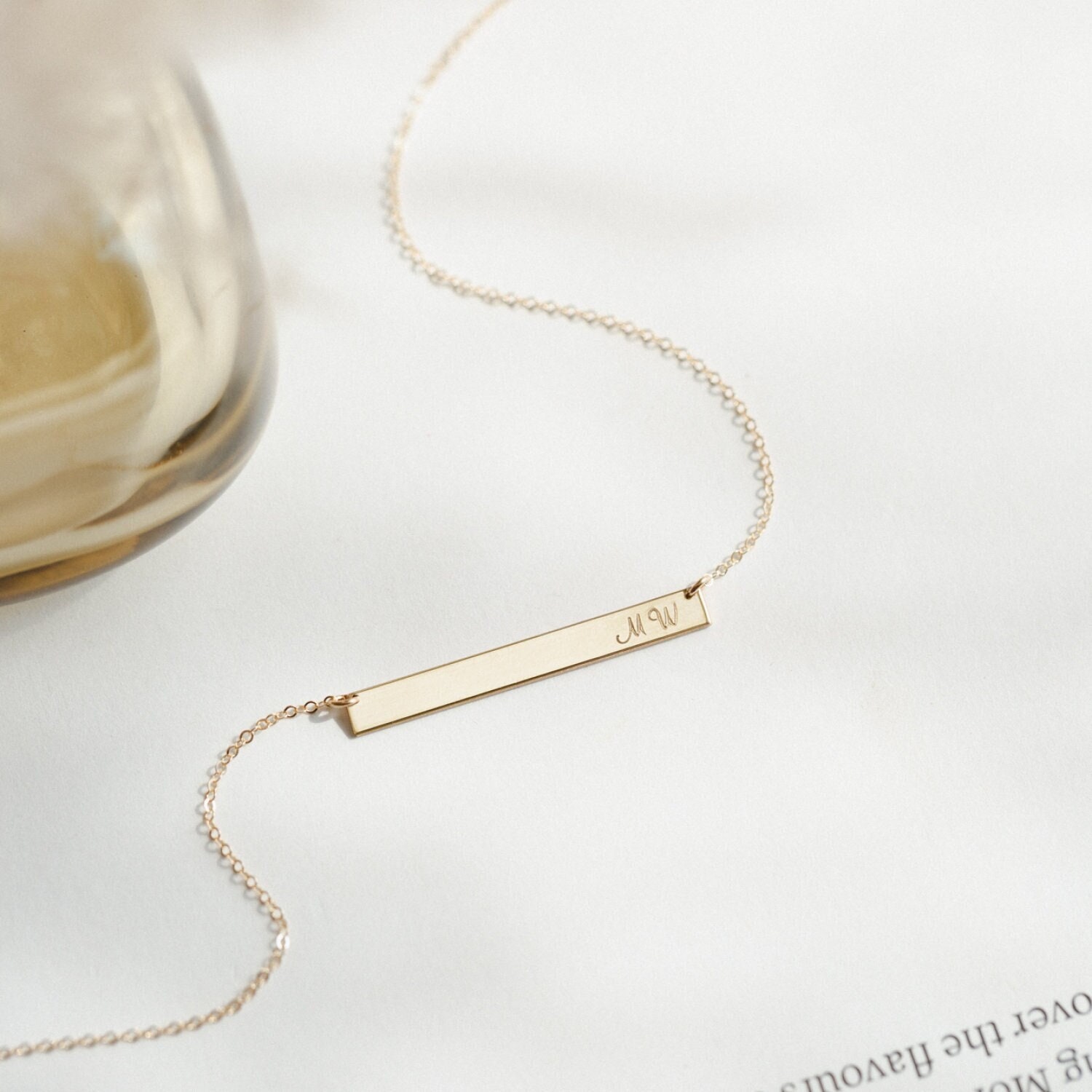 Personalisierte Mutterschaft Bar Halskette, Benutzerdefinierte Kinder Namensschild, Initialen Für | 14K Gold Fill, Sterling Silber, Roségold von GLDNxLayeredAndLong