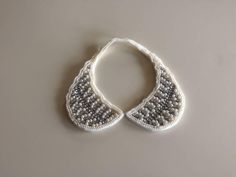 Vintage 40Er Jahre Große Perlen Und Strass Halsband Vintage 40Er Jahre Große Perlen Und Strass Halsband von GLEIBS