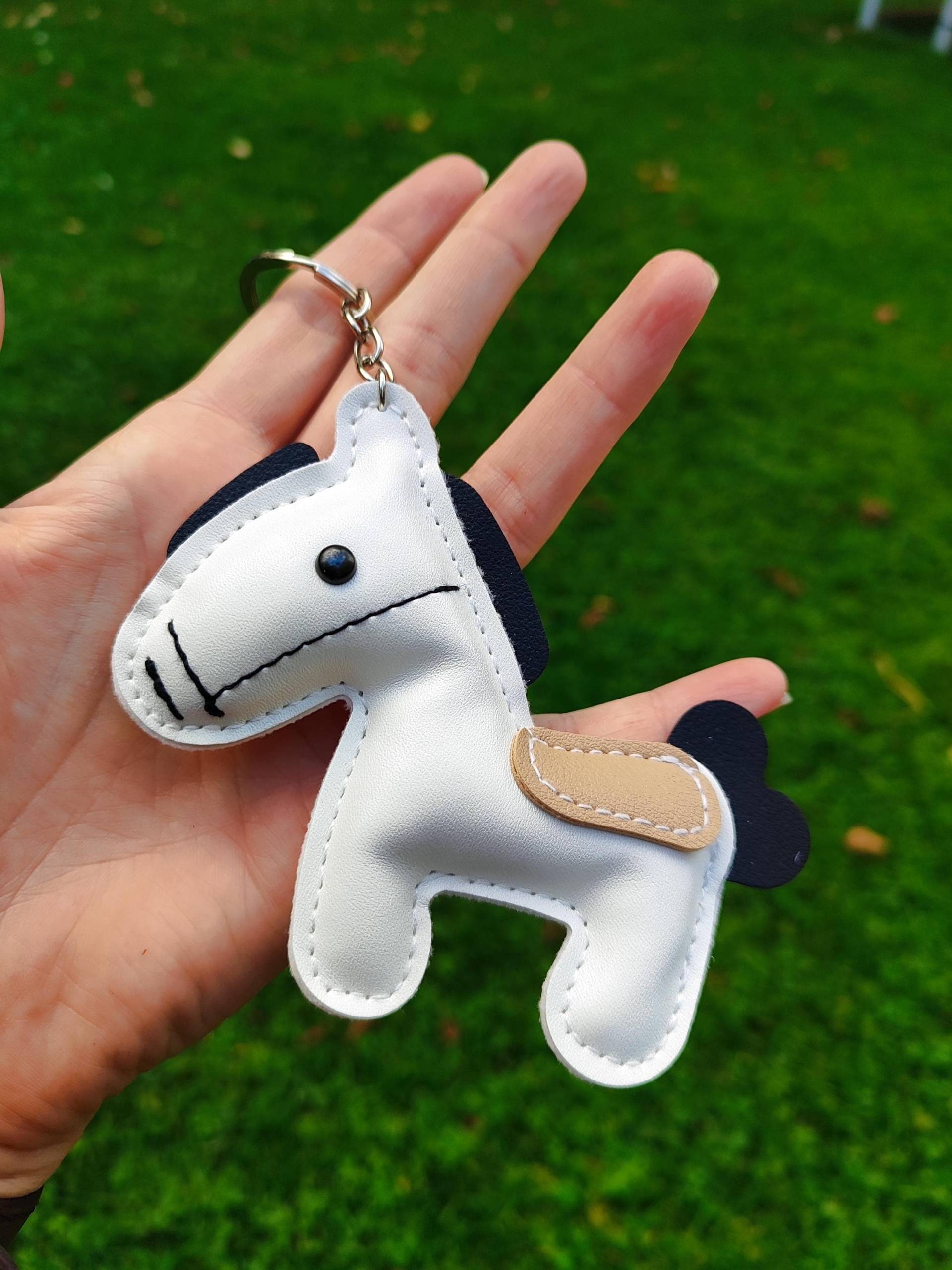 Pferde Schlüsselanhänger, Verschiedene Ausführungen von GLIMMORS