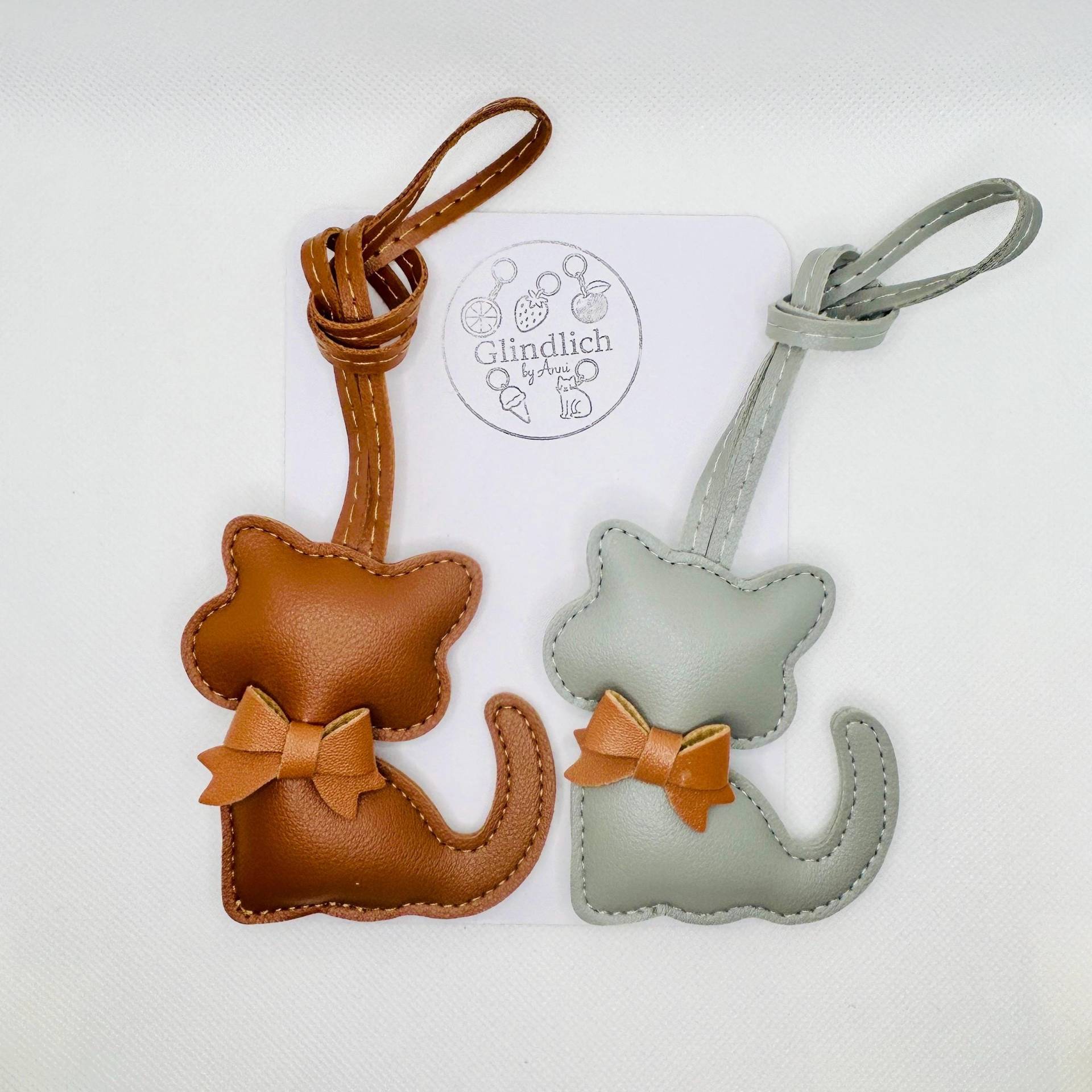 Süßer Katzen Taschenanhänger. Als Geschenk Für Sie. Kawaii Stil. Fröhlich Und Niedlich. Bag Charm Süßer Katzen Taschenanhänger. Als Geschenk Für Sie. Kawaii Stil. Fröhlich Und Niedlich. Bag Charm von GLINDLICHbyAnni