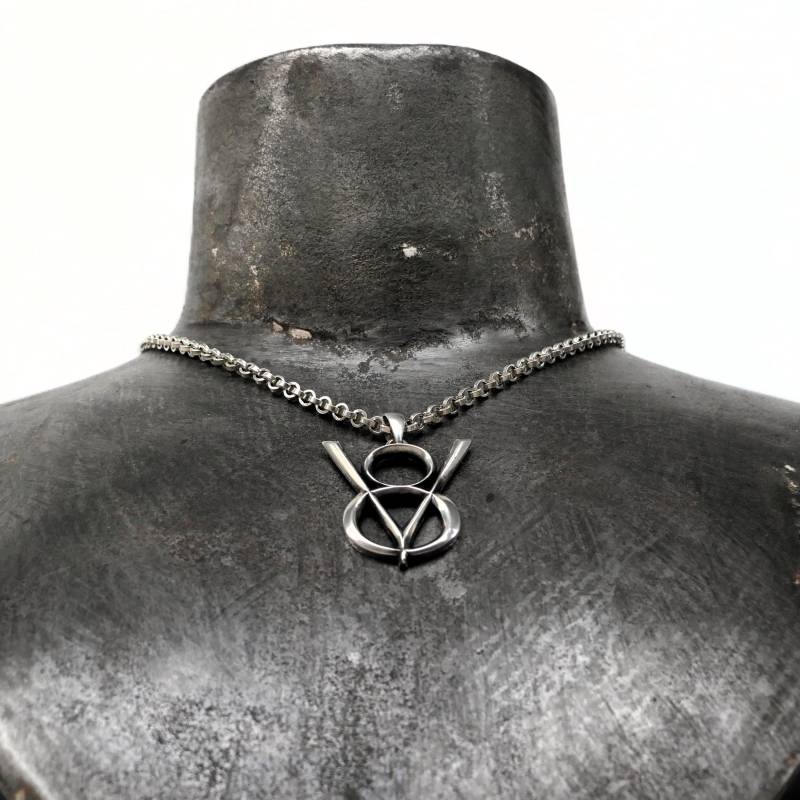 V8 Emblem Anhänger | 925 Sterling Silber Geschenk Für Autoliebhaber Us Car Accessoires Hot Rod Halskette Muscle Kette Oldtimer von GLJewelryArtist