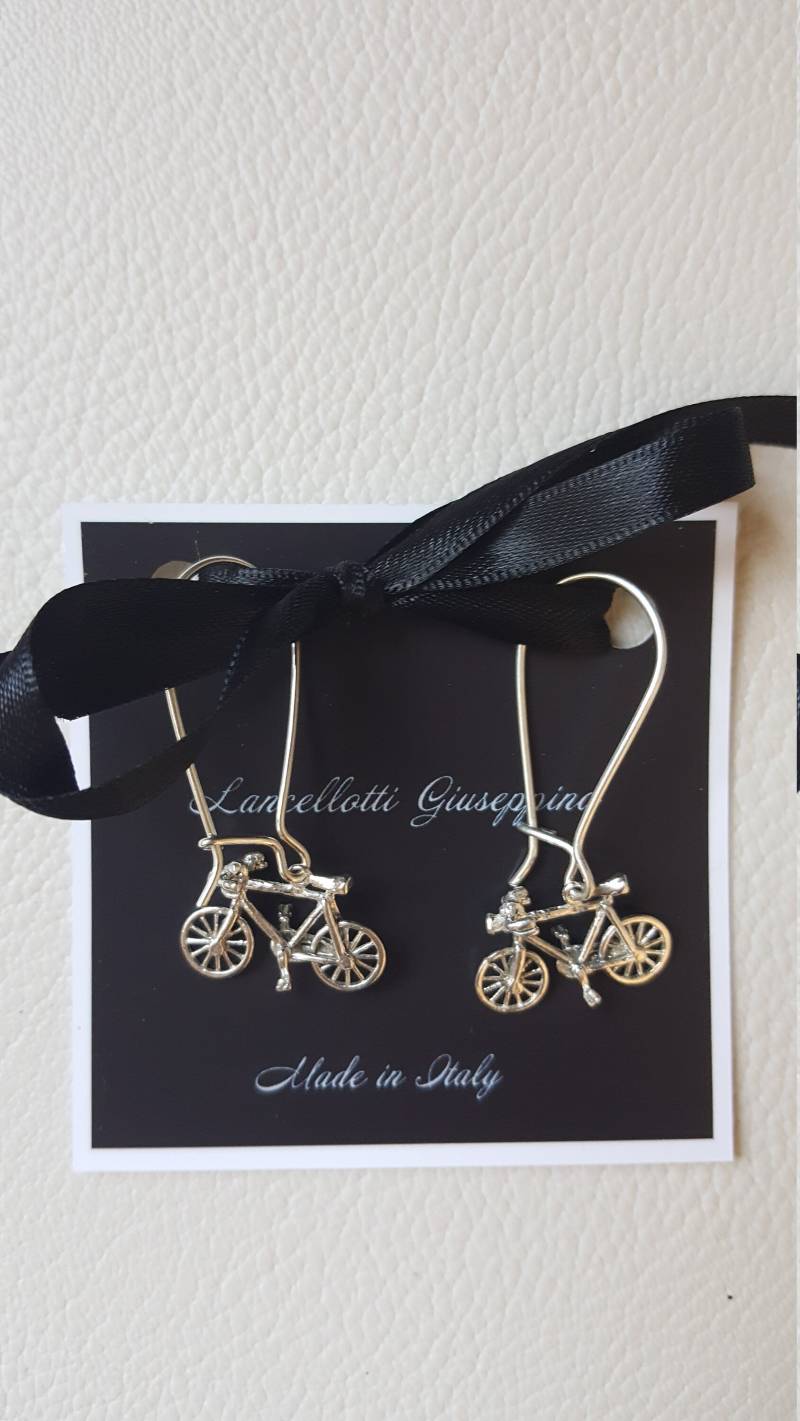 Moderne Bike-Tropfenohrringe in Silber Von Glmeetheart von GLMeetheArt