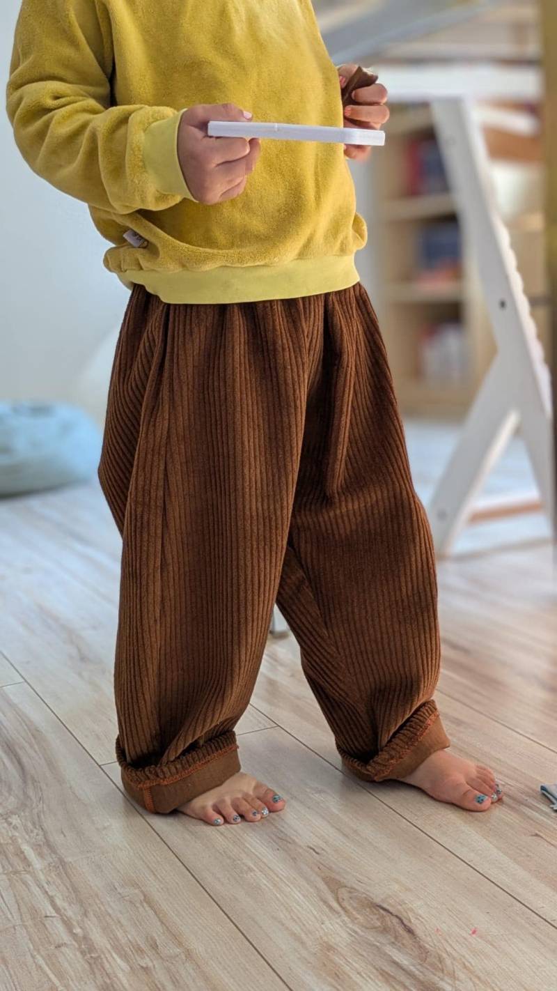 Hose Nachhaltig Und Handgefertigt Für Kinder Aus Cord | Baumwolle - Personalisierbar in Farbe Größe von GLUECKSTUECK