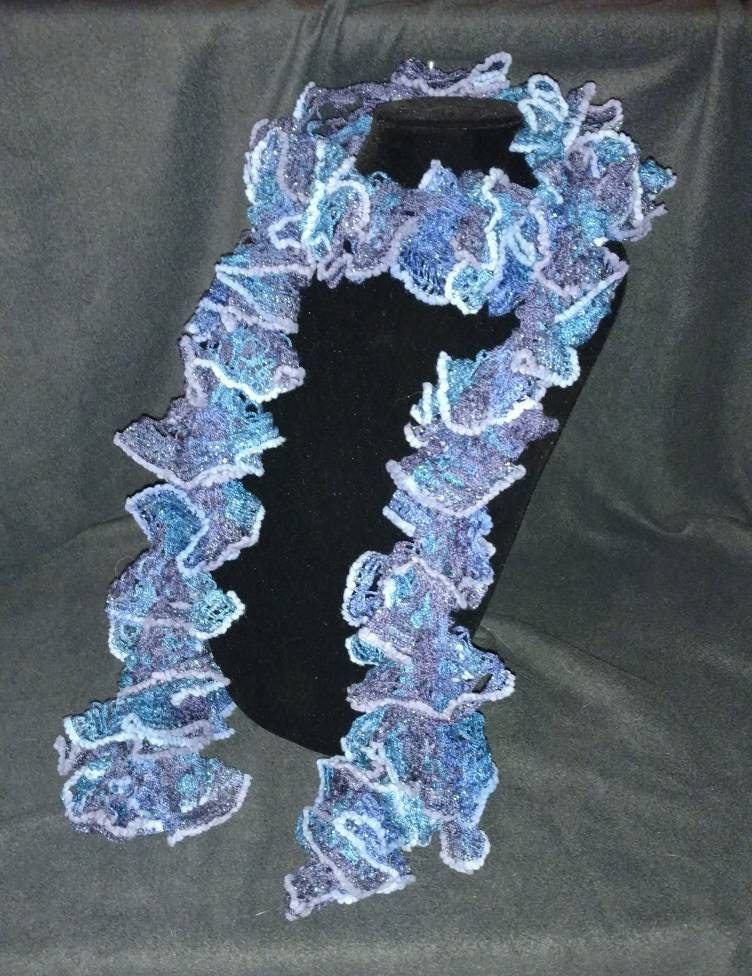 Lange Handgemachte Gestrickte Blau Und Lila Schal von GMarshallArts