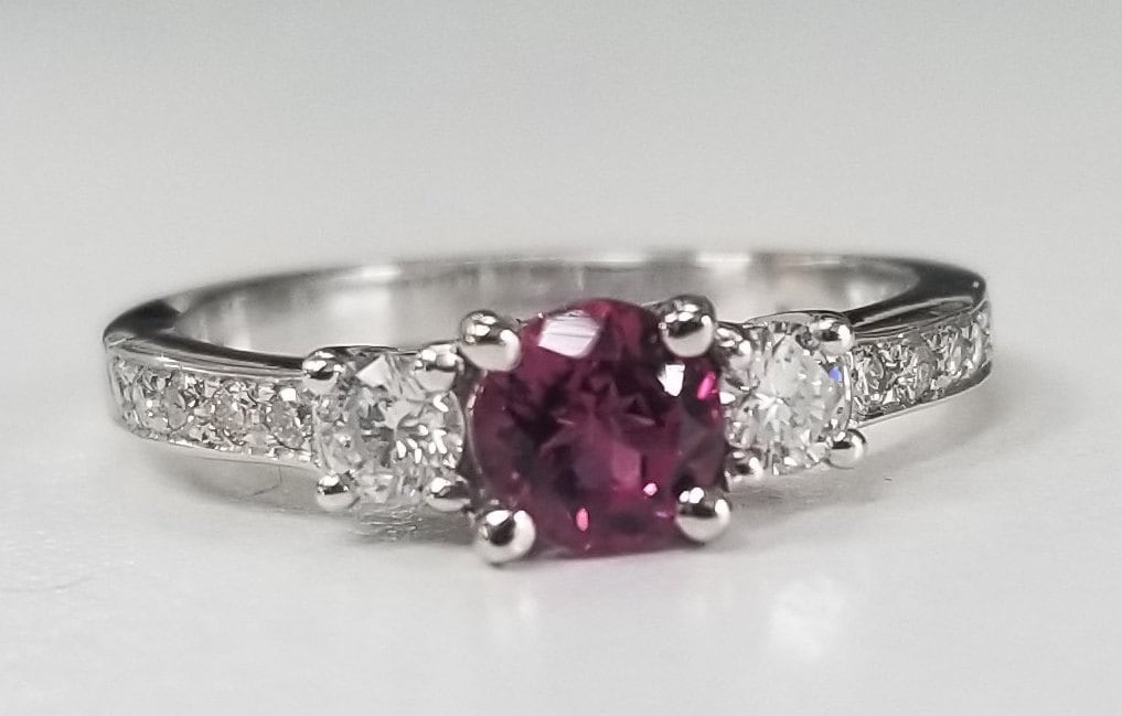 14 Karat Weißgold Pink Tourmaline Diamond Ring 14 Karat Weißgold Pink Tourmaline Diamond Ring von GMSJewelryLA