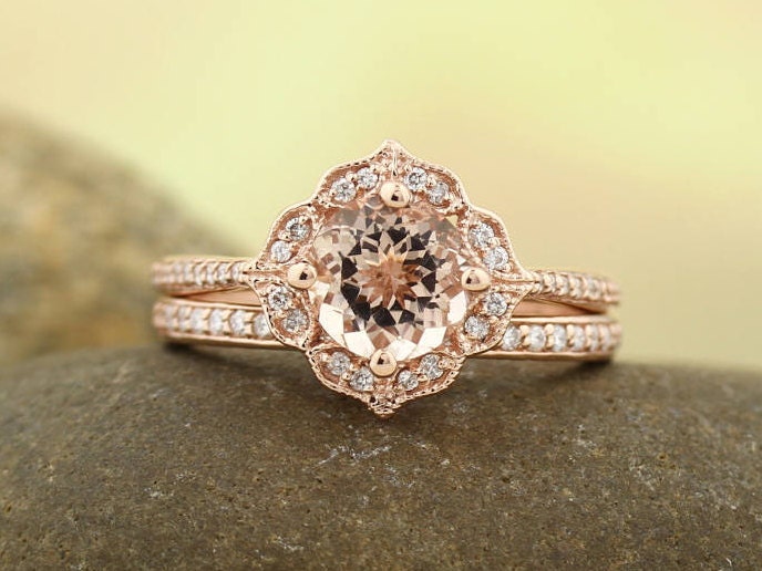 Aaa Morganit Verlobungsring Set Diamant Ehering Vintage Floral Stil in 14K Rose Gold Gem1224 von GNGJewel