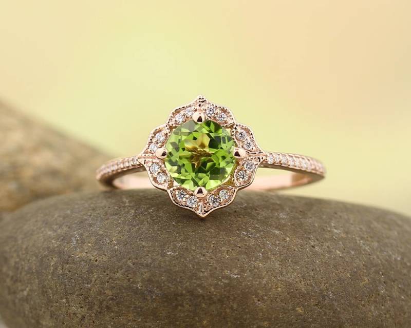 Natürlicher Peridot Verlobungsring Diamant Ehering Vintage Floraler Ring in 14K Roségold Gem1224 von GNGJewel