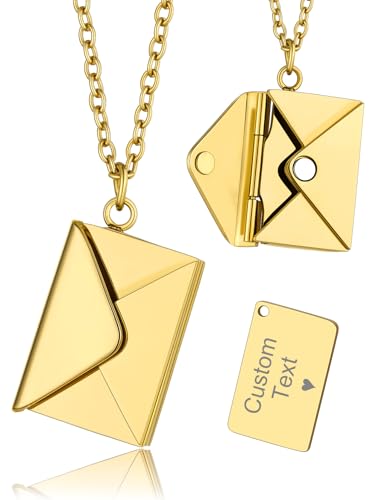 GoldChic Personalisierte Briefumschlag Medaillon zum Öffnen mit Textgravur Damen Frauen 18K Vergoldet Umschlag Amulett Anhänger Halskette Schmuck Geschenke für Mama Freundin Oma Paar von GOLDCHIC JEWELRY