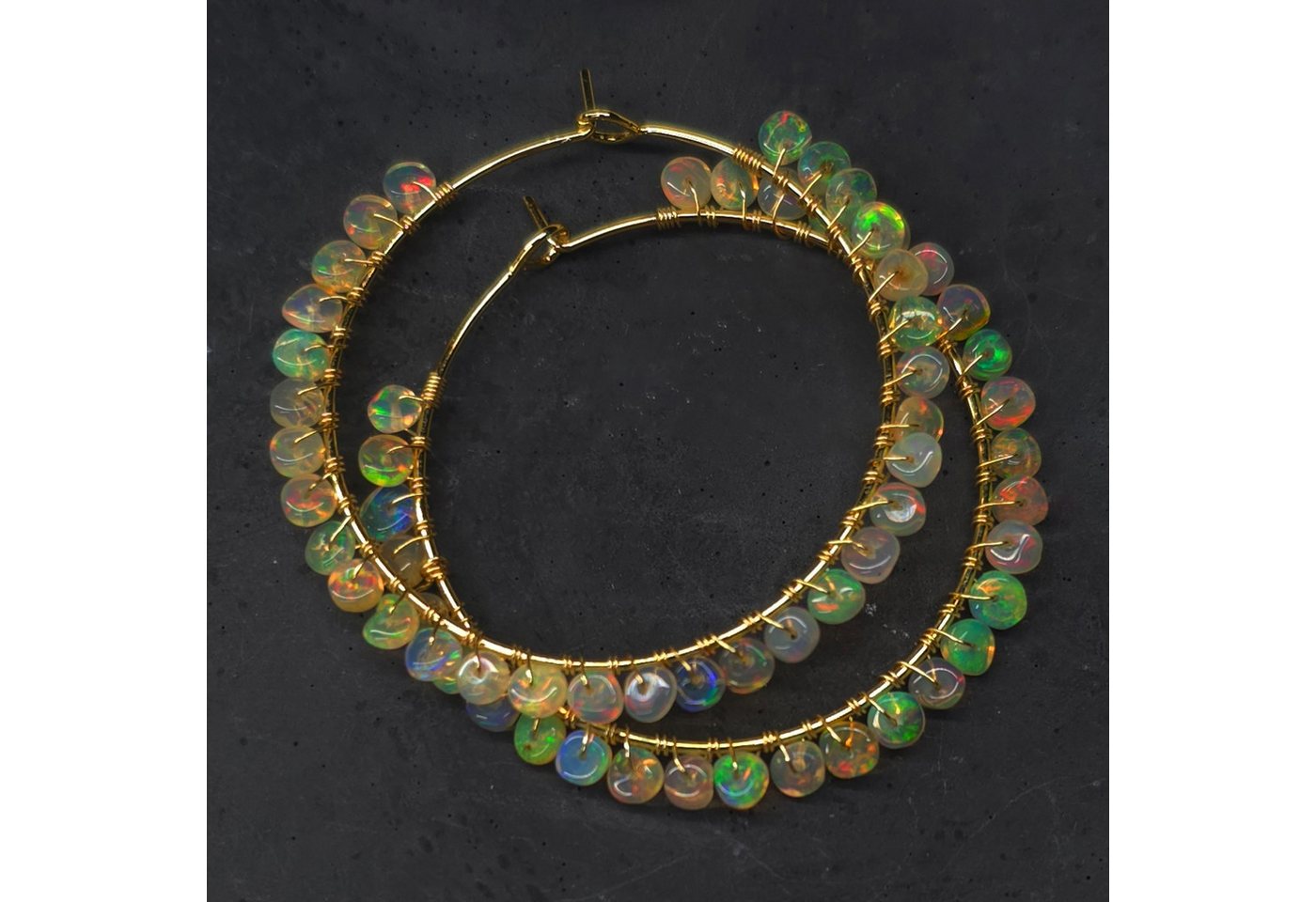 GOLDEN Perlenohrringe Natürliche Opal Perlen Creolen, Geschenk für sie, Minimalist Ohrringe von GOLDEN