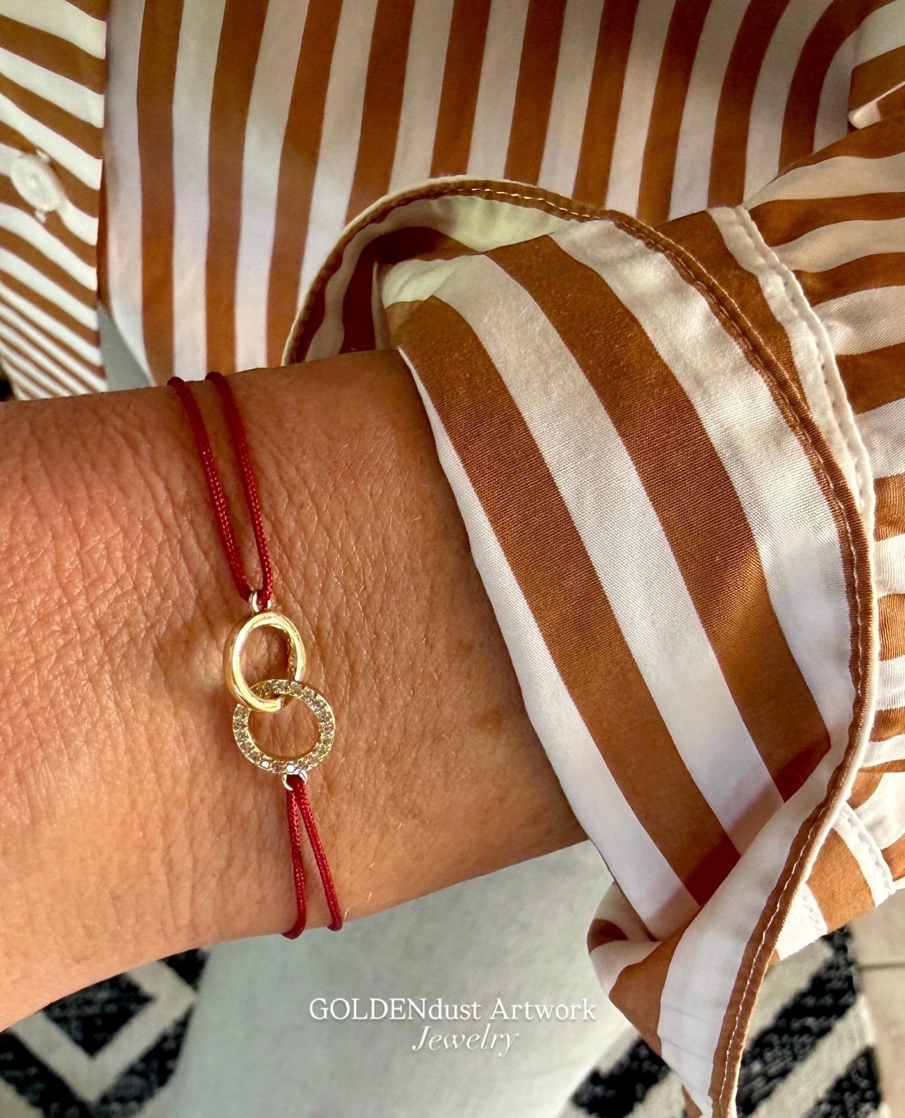 Doppelring Armband Golden, Verstellbares Nylonarmband Farbauswahl Mit Verschlungenen O Ringen, Filigranes Infinity Armbändchen, Hochwertig Doppelring Armband Golden, Verstellbares Nylonarmband Farbauswahl Mit Verschlungenen O Ringen, Filigranes Infinity Armbändchen, Hochwertig von GOLDENdustArtwork