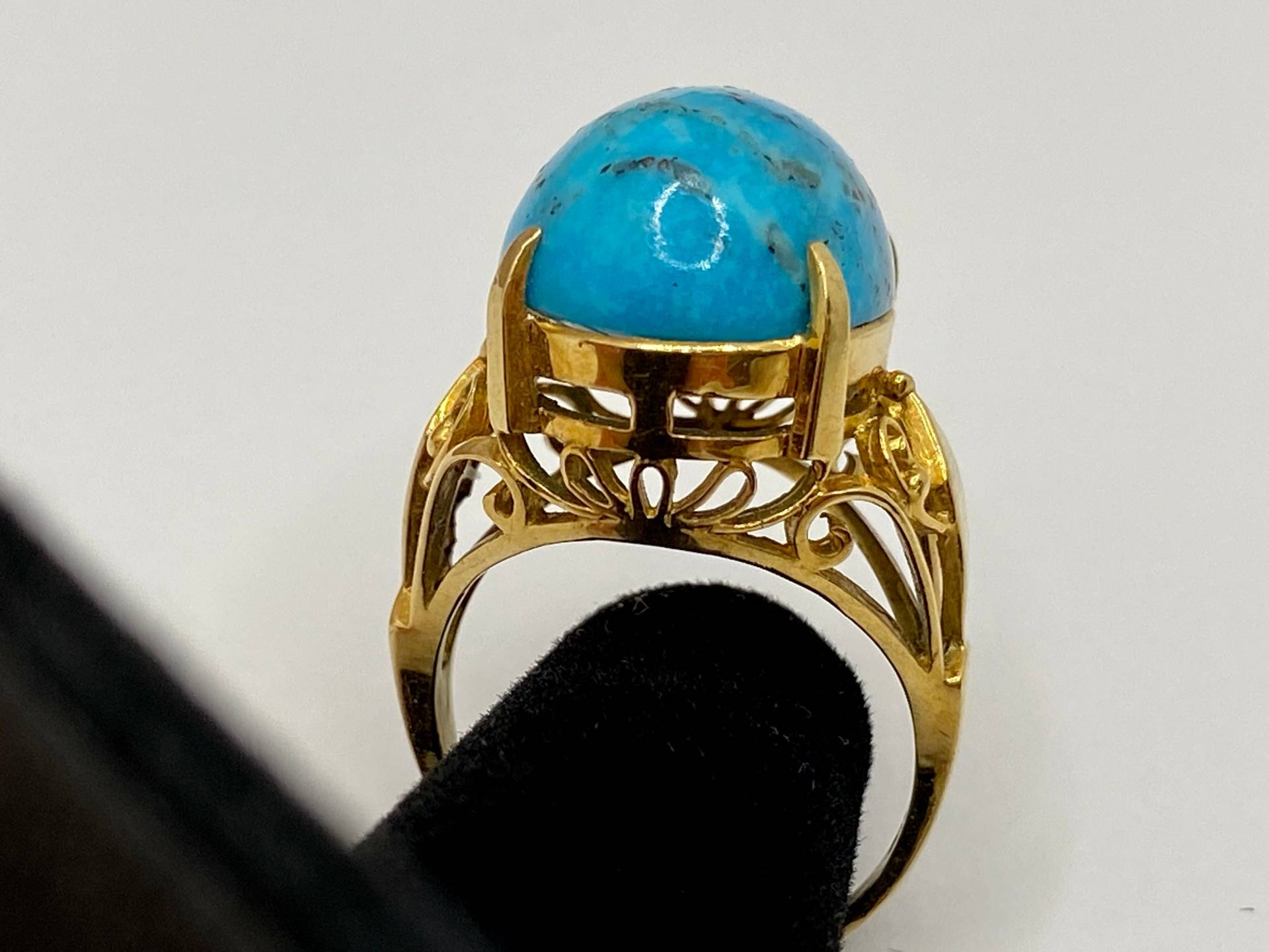 Schöne Vintage 18K Solid Yellow Gold Damen Ring Mit Natürlichen Blauen Cabochon Türkis von GOLDKNOX