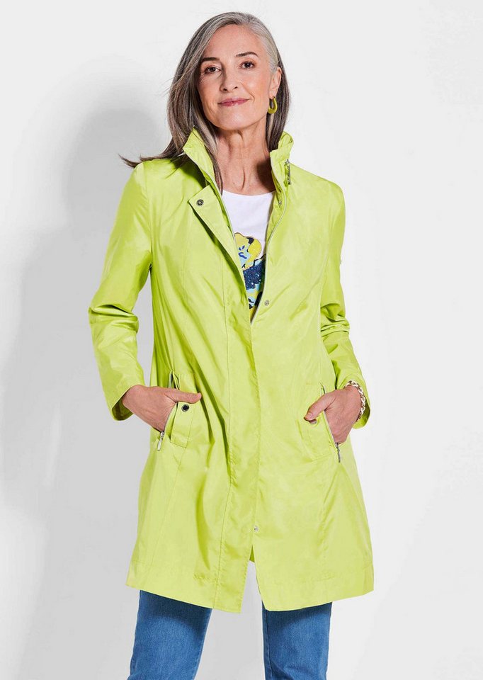 GOLDNER Kurzmantel Leicht wattierter Kurzmantel Matt schimmernde Damen Funktionsjacke mit versteckter Kapuze von GOLDNER