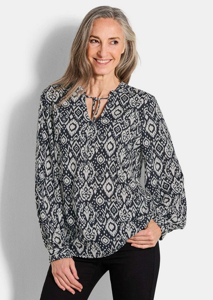GOLDNER Schlupfbluse Kurzgröße: Moderne Rüschenbluse mit Stehkragen Printbluse mit Rundhals, Bindeband und langen Ärmeln von GOLDNER