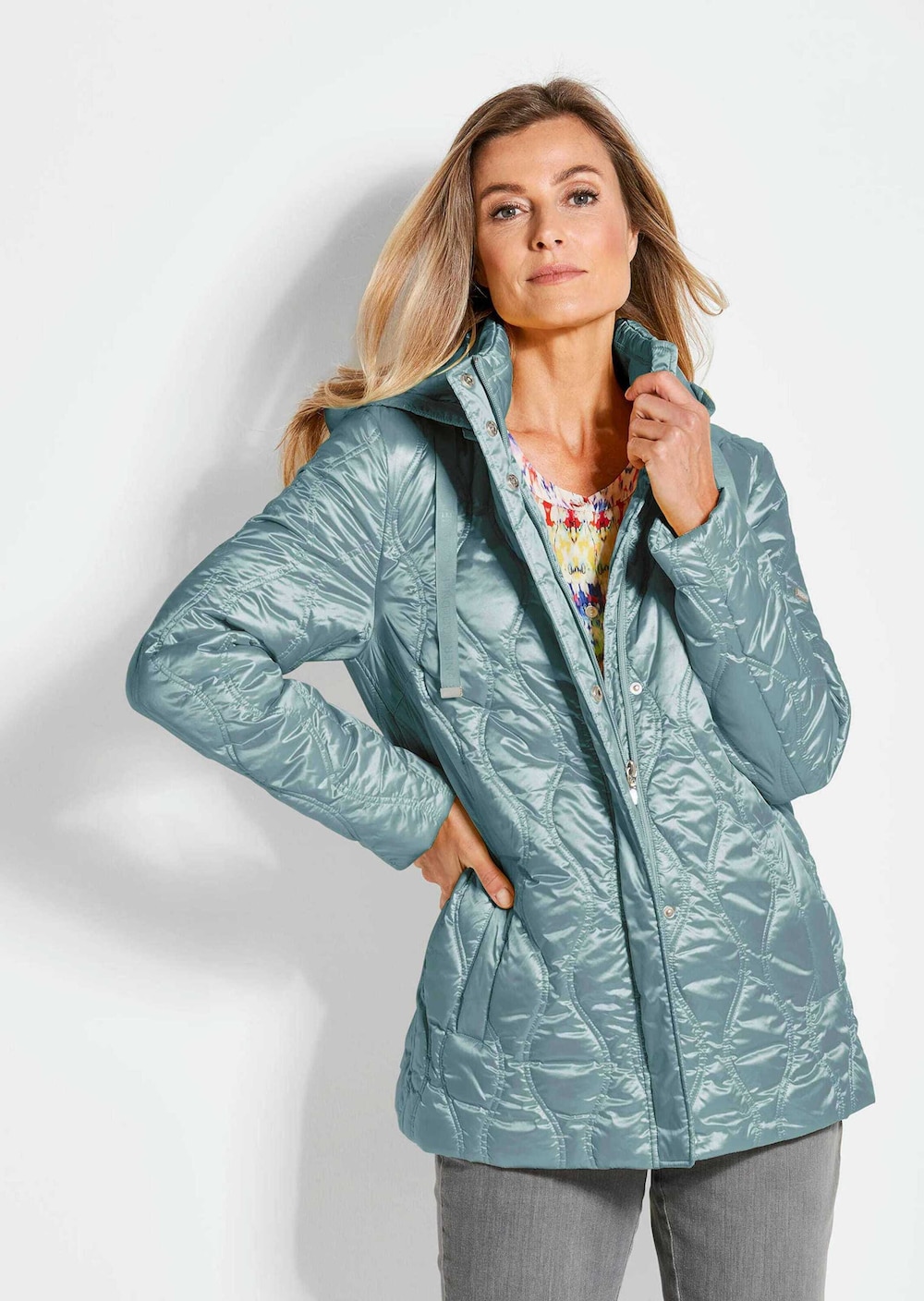 Große Größen Herbstjacke Damen mit welliger Steppung im sportlichen Look, Damen, grau, Größe: 54, Polyester/Synthetische Fasern, Happy Size DE Women von GOLDNER